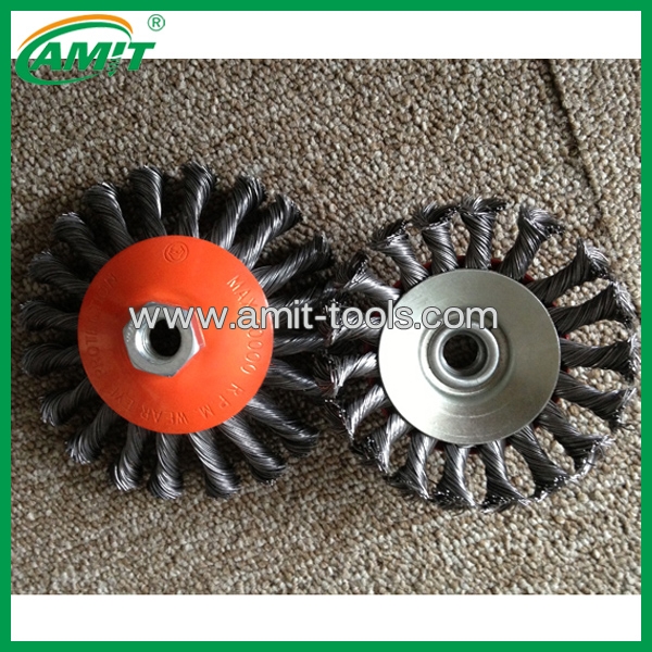 Twisted Wire Plate Brush  